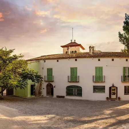 Villa Masia Comas Sant Pere de Riudebitlles